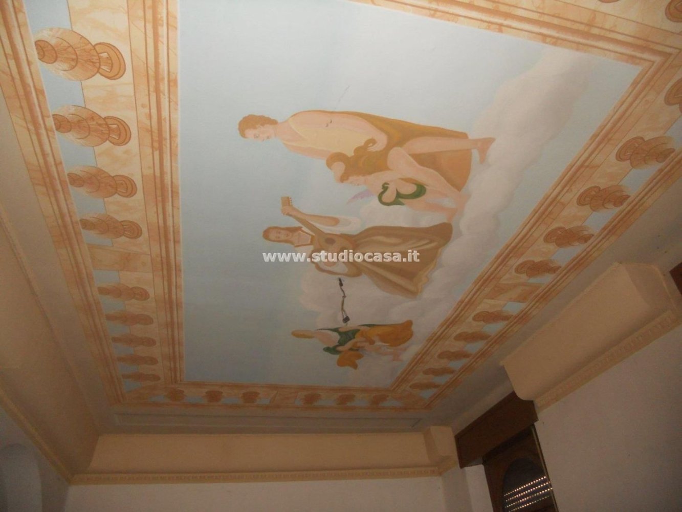 18-Zimmer Haus in Crema, Italy, Nr. 153800