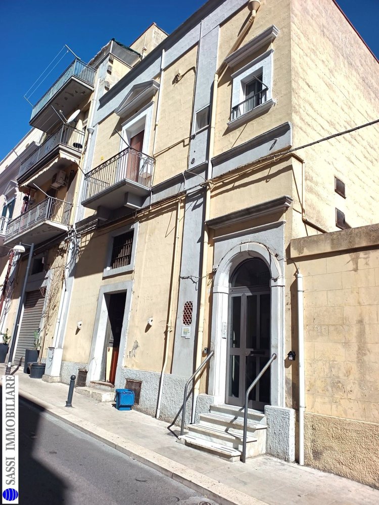 3 bedrooms Apartment in Matera, Italy No. 369093