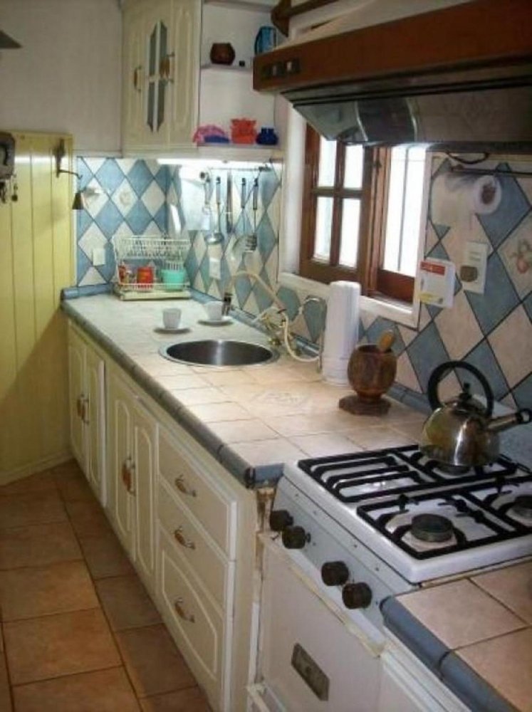 Casa de 2 dormitorios en Tres de Febrero, Argentina No. 51344