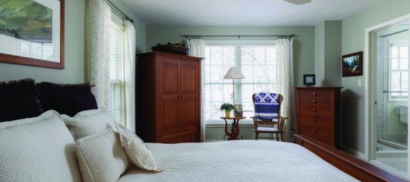 4 bedrooms House in Oakville, Canada No. 978 12