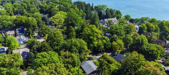 4 bedrooms House in Oakville, Canada No. 978 3