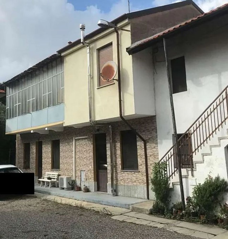4-Zimmer Haus in Buscate, Italy, Nr. 15984