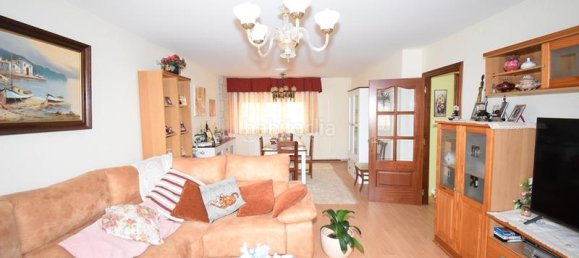 4 غرف نوم منزل ذو طابقين في Mino, Spain رقم 165647 2