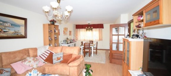 4 غرف نوم منزل ذو طابقين في Mino, Spain رقم 165647 4