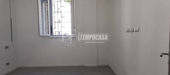 Apartamento T2 em Lodi, Italy N.º 379971 8