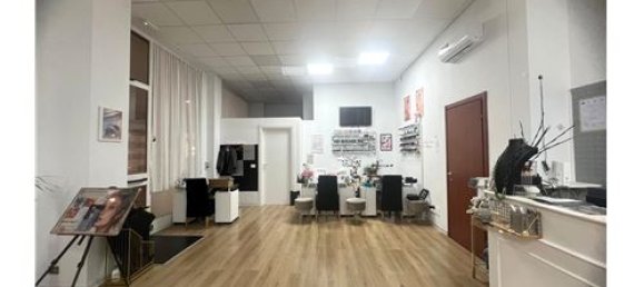 Propiedad comercial de 1 habitación en Seregno, Italy No. 308526 8