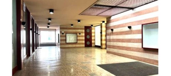 Propiedad comercial de 1 habitación en Seregno, Italy No. 308526 18