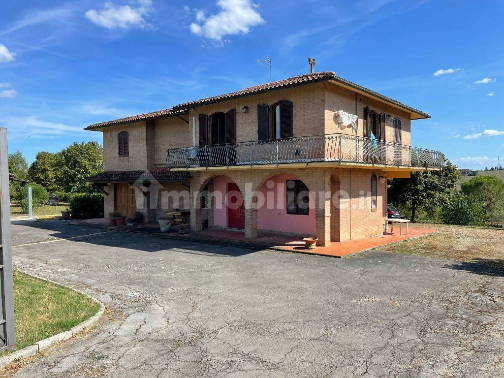 5 bedrooms Villa in Siena, Italy No. 218862