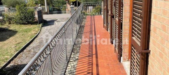 5 bedrooms Villa in Siena, Italy No. 218862 6