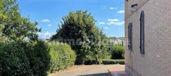 5 bedrooms Villa in Siena, Italy No. 218862 34