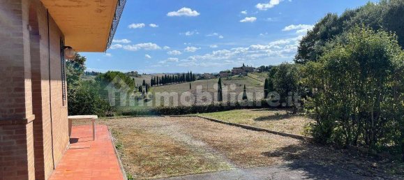 5 bedrooms Villa in Siena, Italy No. 218862 33