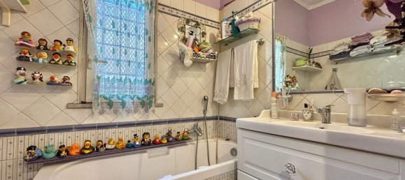 3 bedrooms Apartment in Rome, Italy No. 335175 17