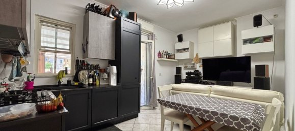 3 bedrooms Apartment in Rome, Italy No. 335175 2