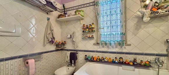 3 bedrooms Apartment in Rome, Italy No. 335175 18