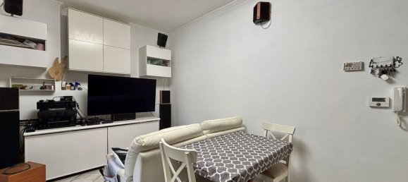 3 bedrooms Apartment in Rome, Italy No. 335175 3