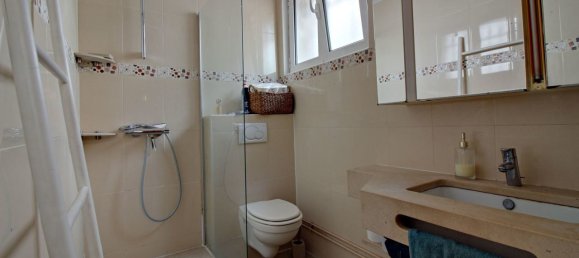 4 bedrooms House in Poissy, France No. 165981 24