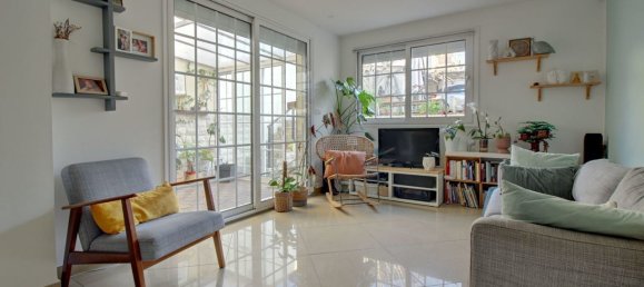 4 bedrooms House in Poissy, France No. 165981 8