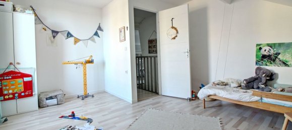 4 bedrooms House in Poissy, France No. 165981 22