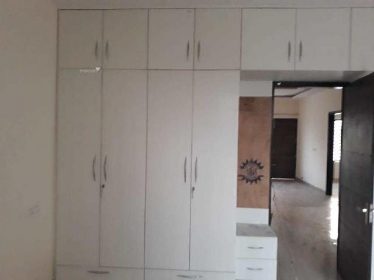 3 bedrooms House in Chandigarh, India No. 21553