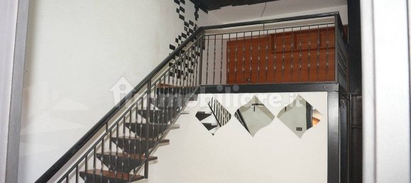 Propiedad comercial de 1 habitación en Naples, Italy No. 149555 4