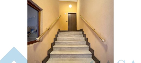 2 bedrooms Apartment in Milan, Italy No. 271476 5