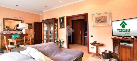 3 rooms Apartment in Rome, Italy No. 131541 10