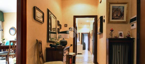 3 rooms Apartment in Rome, Italy No. 131541 7