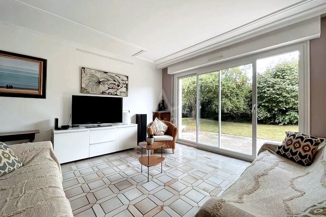 Villa T5 em Cesson-Sevigne, France N.º 349453