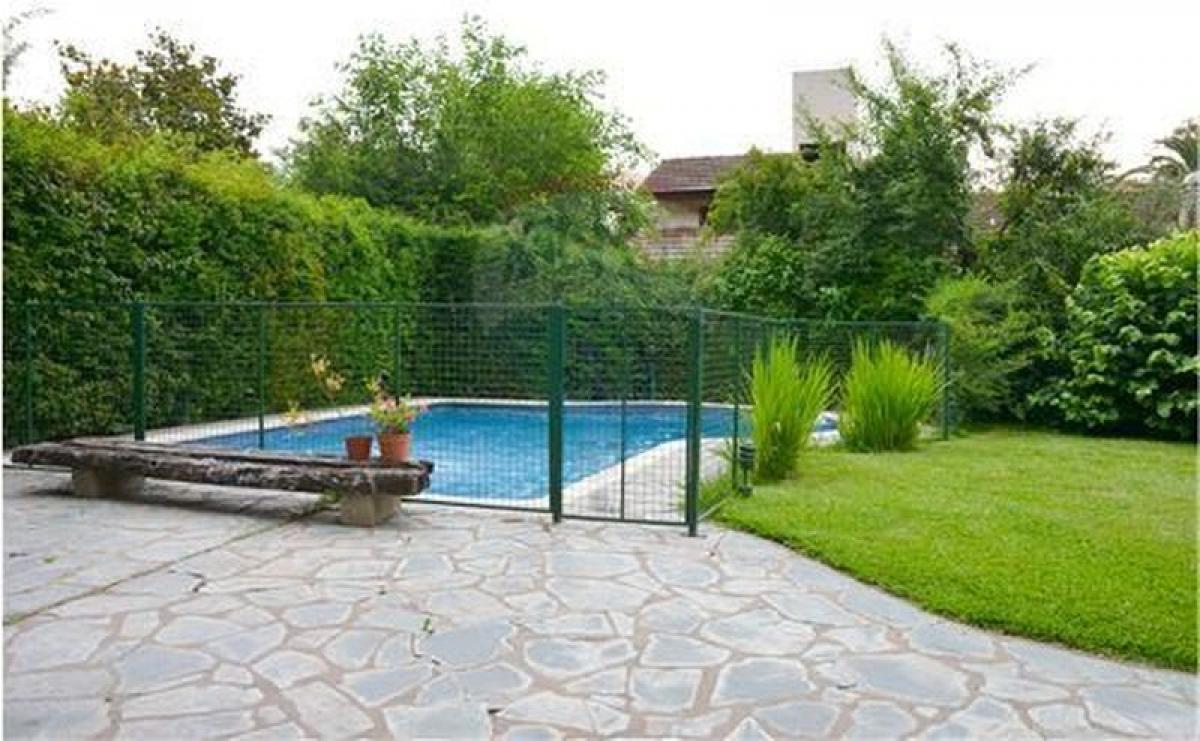 3 bedrooms House in General Rodriguez, Argentina No. 12980