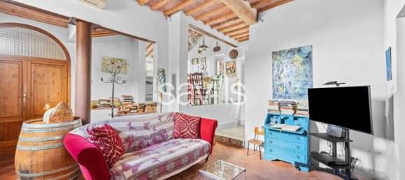 2 Schlafzimmer Wohnung in Montepulciano, Italy, Nr. 358721 2