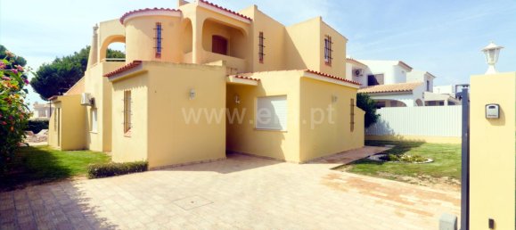 3 Schlafzimmer Haus in Quarteira, Portugal, Nr. 124131 3