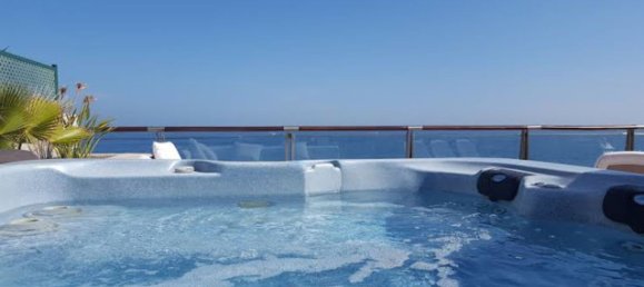 2 bedrooms Penthouse in Marbella, Spain No. 48011 3