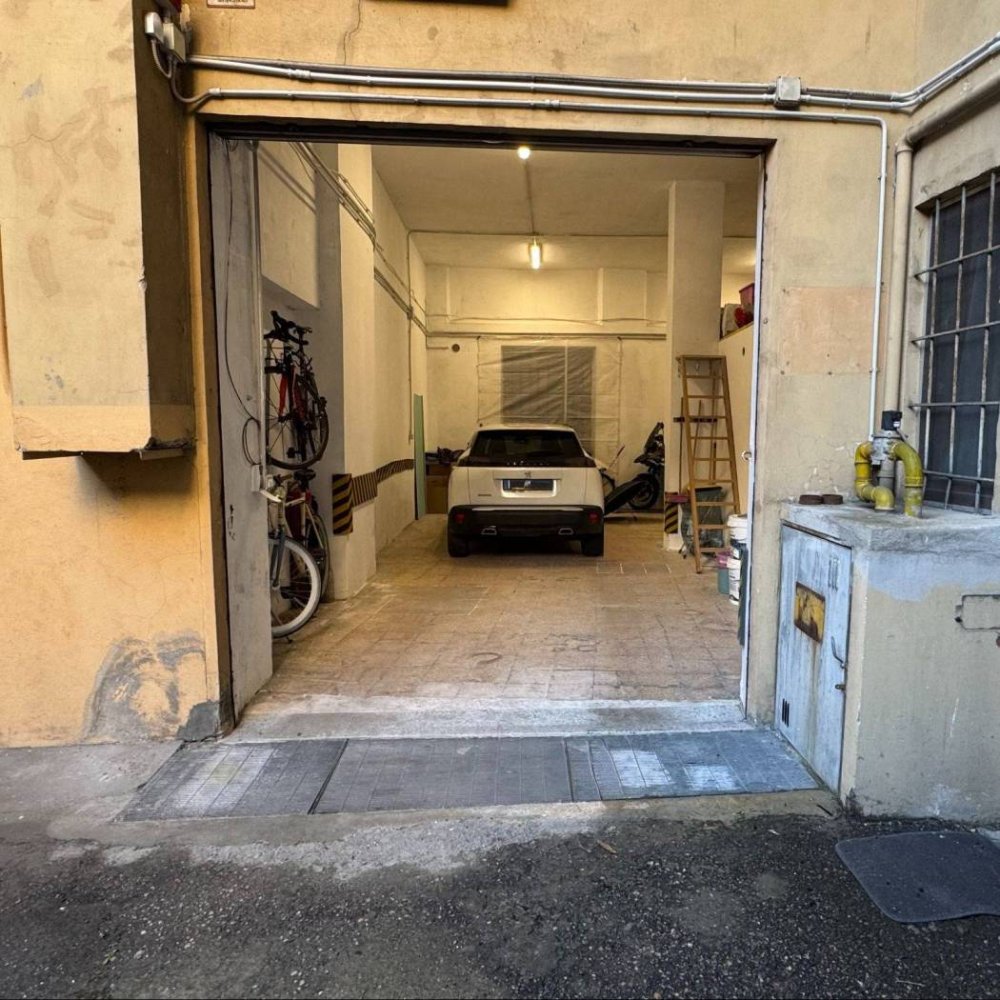 Garage in Turin, Italy 45m², Nr. 284921