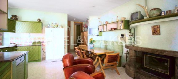 Вилла с 4 спальнями в Кассино, Италия № 68632 6