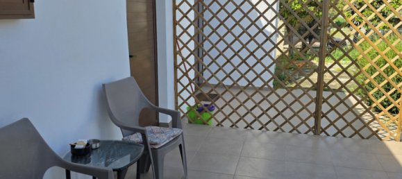 4 dormitorios adosado en venta en Pervolia, Larnaka, Cyprus № 35933 6