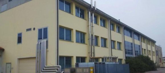 3329m² Office in Rovigo, Italy No. 72304 5