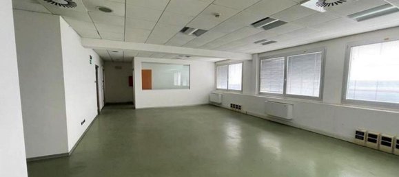 3329m² Office in Rovigo, Italy No. 72304 14