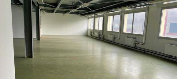 3329m² Office in Rovigo, Italy No. 72304 13