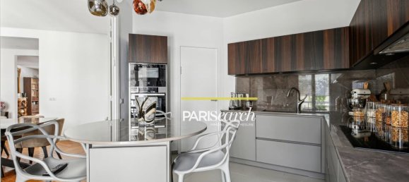 3 bedrooms Apartment in Paris, France No. 124205 7