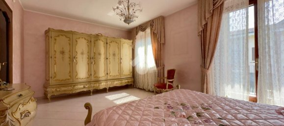 6غرفة فيلا في Borgaro Torinese, Italy رقم 156866 8