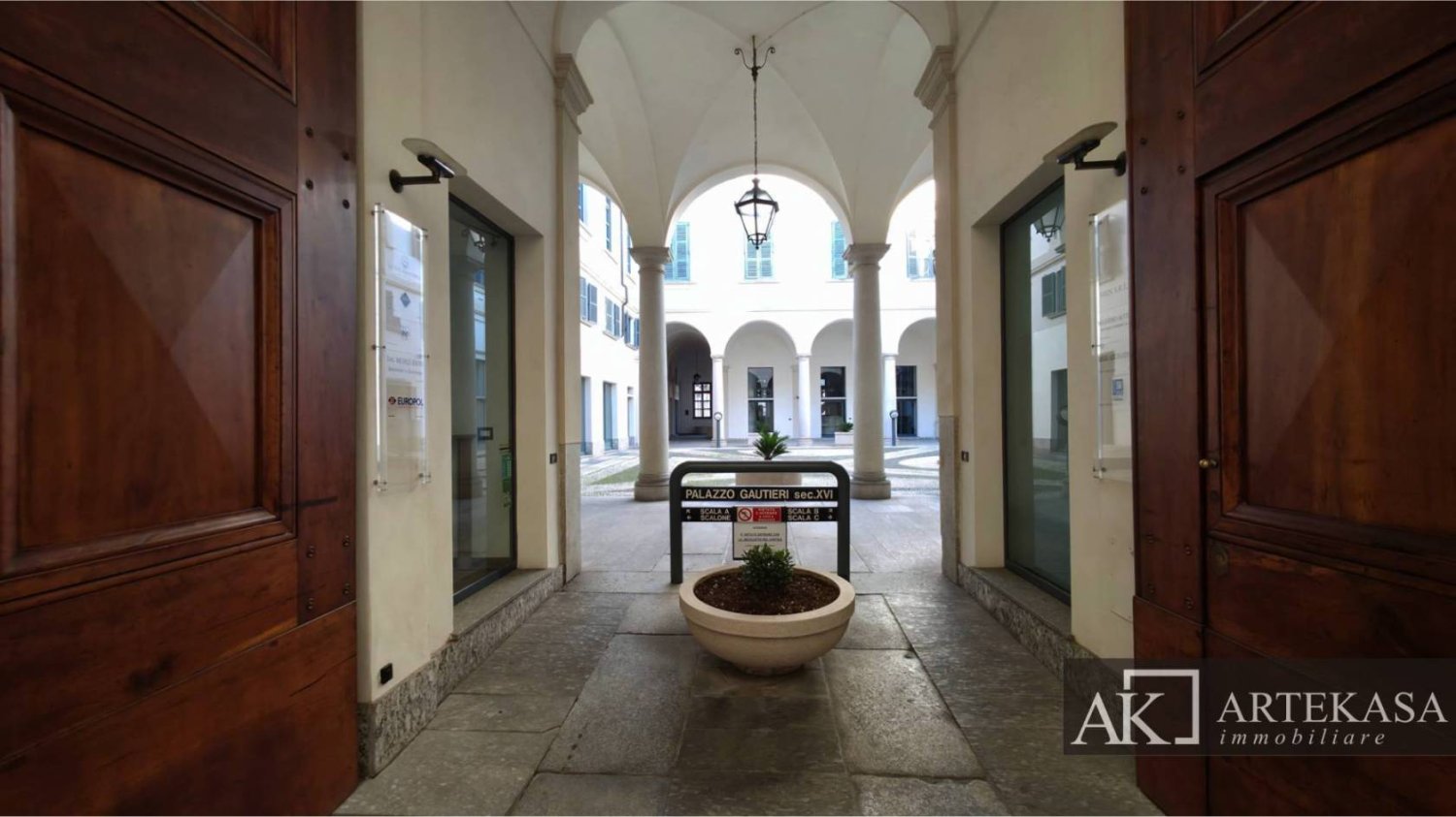 1 bedroom Apartment in Novara, Italy No. 121328