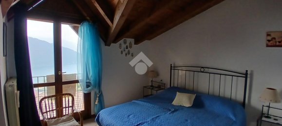 3-salle Appartement à Sale Marasino, Italy No. 137437 10