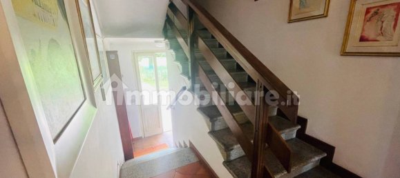 Вилла с 2 спальнями в Фино Морнаско, Италия № 337523 16