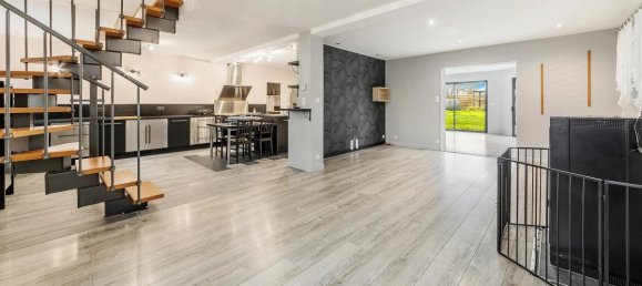 5 bedrooms House in Retiers, France No. 43917 2