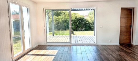 Casa de 3 dormitorios en Saint-Lys, France No. 353872 17