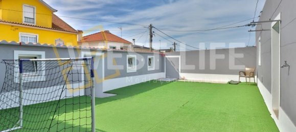 3 bedrooms Villa in Torres Vedras, Portugal No. 351641 2