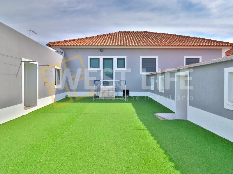 3 bedrooms Villa in Torres Vedras, Portugal No. 351641