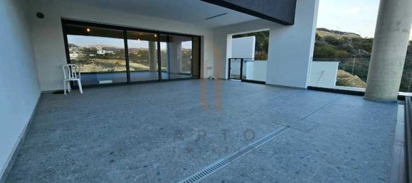 4 bedrooms Villa in Limassol, Cyprus No. 13772 9