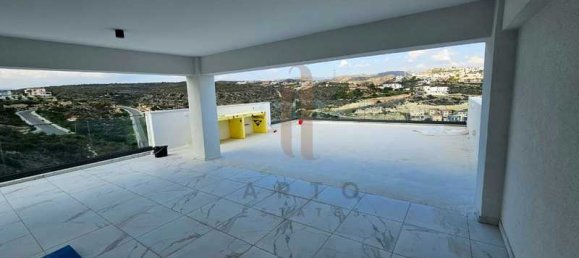 4 bedrooms Villa in Limassol, Cyprus No. 13772 10