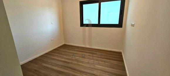 4 bedrooms Villa in Limassol, Cyprus No. 13772 3